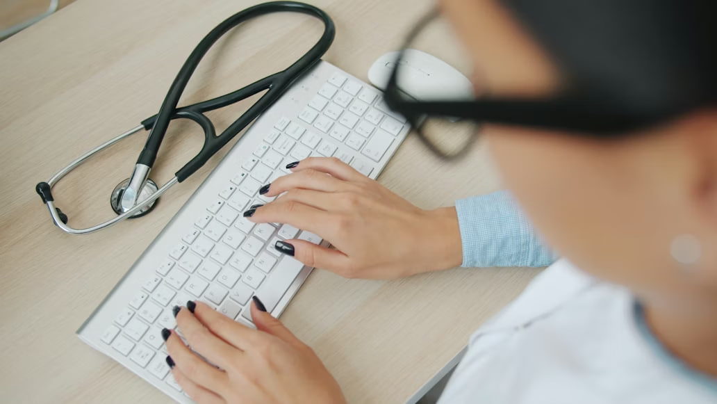 Consultație medicală cu un specialist